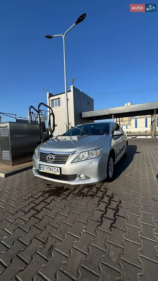 Toyota Camry, 2012