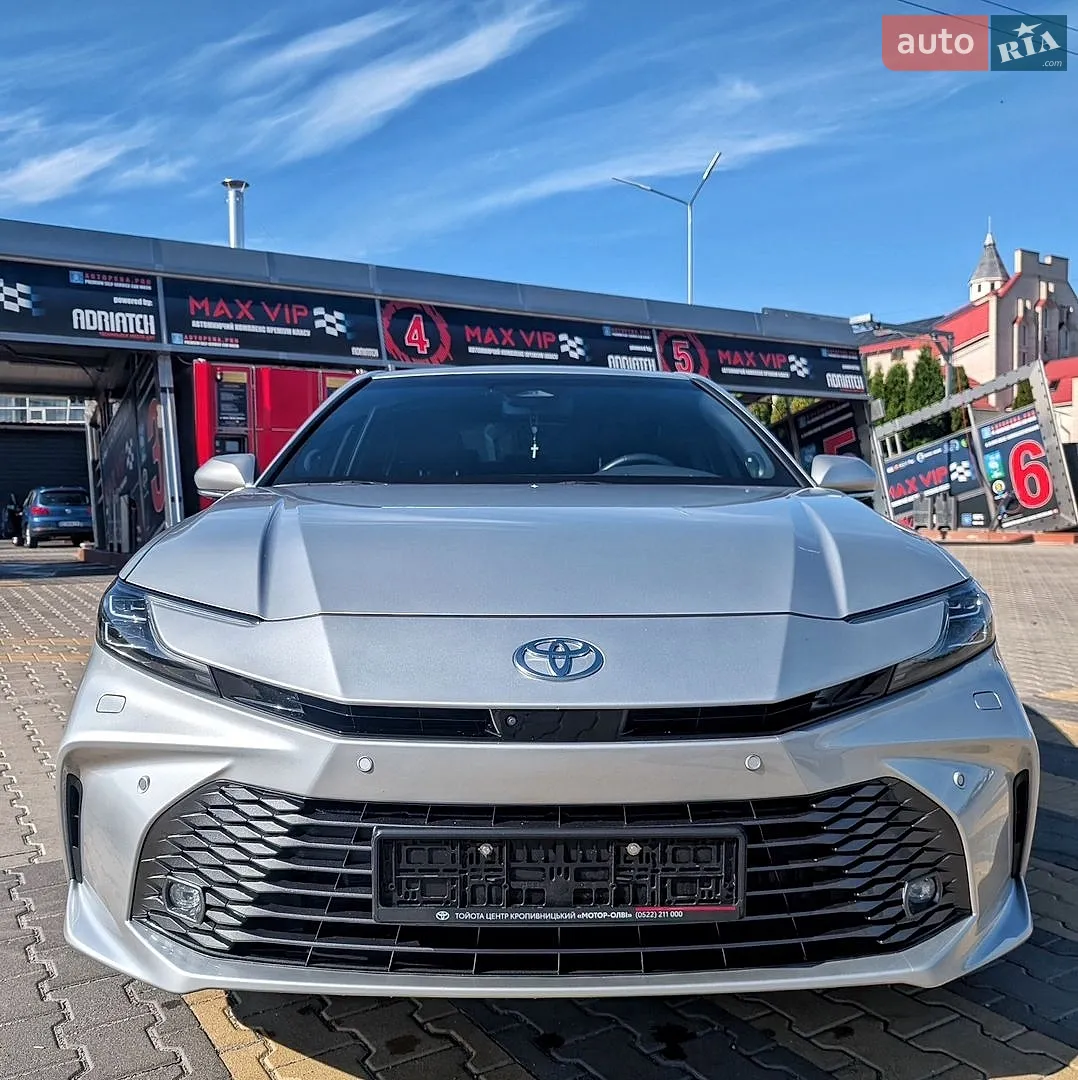 Toyota Camry, 2025