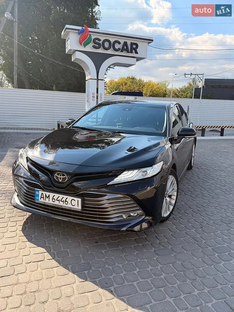 Toyota Camry, 2017