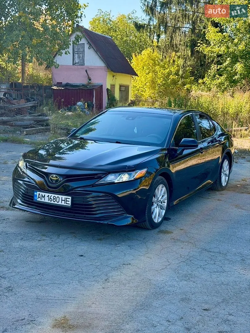 Toyota Camry, 2018