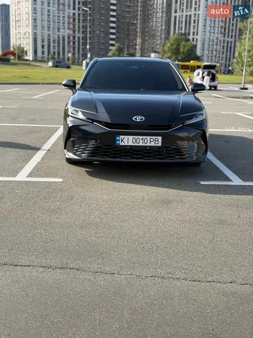 Toyota Camry, 2024