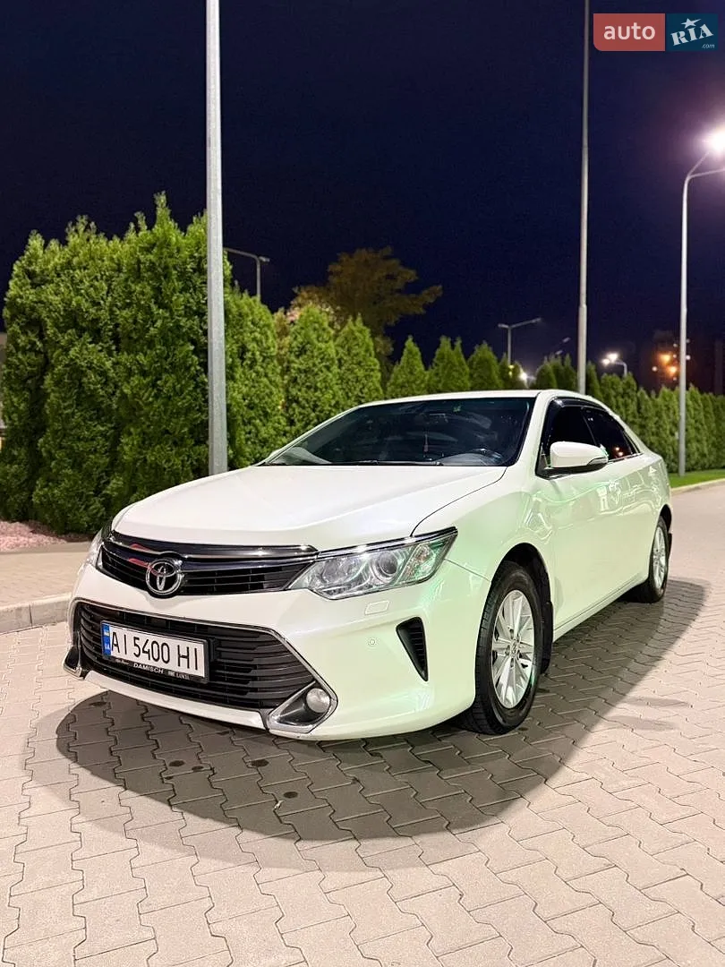 Toyota Camry, 2015