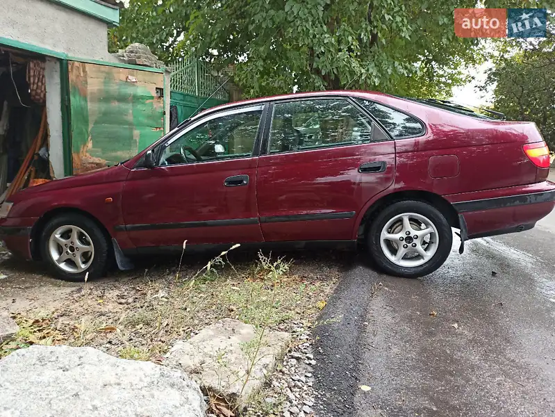 Toyota Carina E, 1997