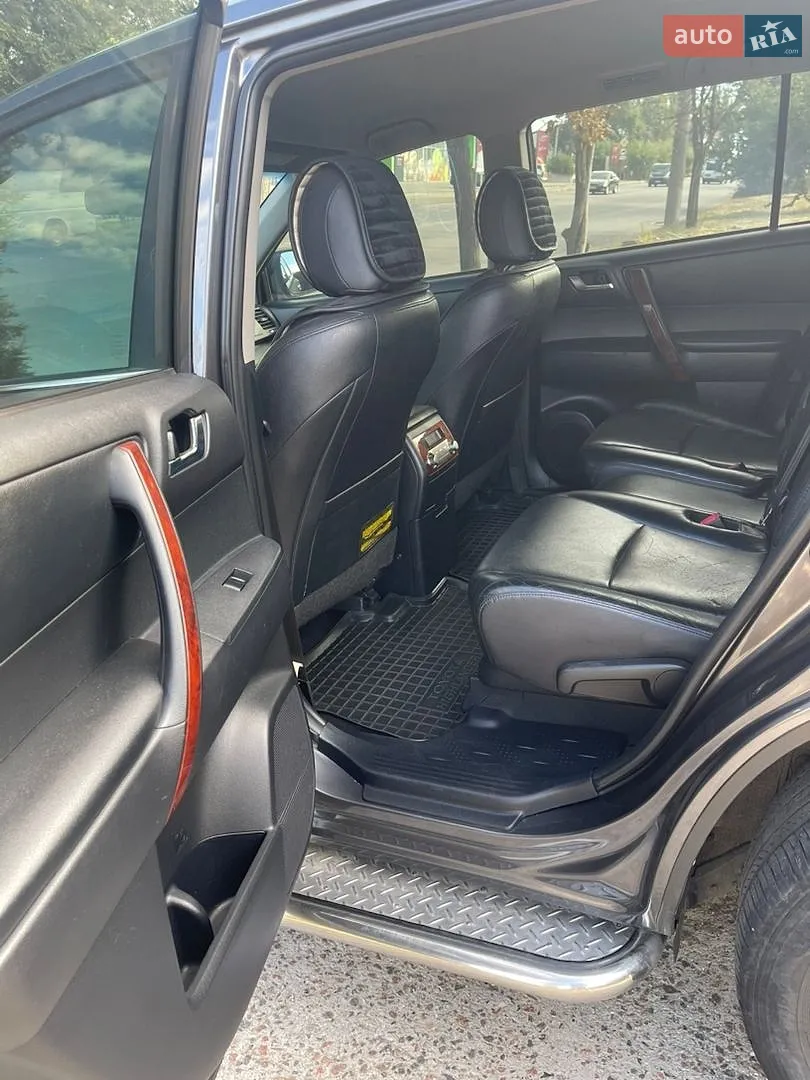 Toyota Highlander, 2011