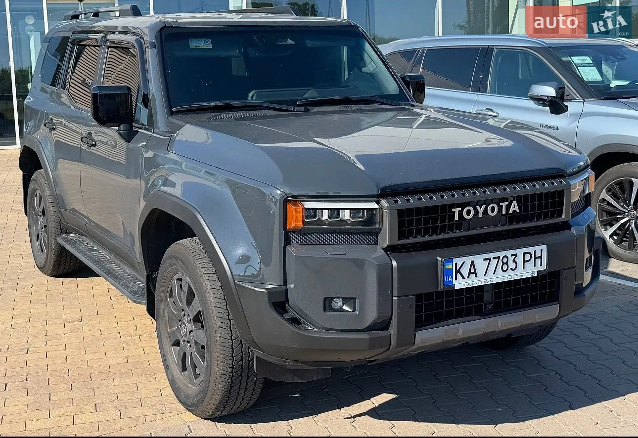 Toyota Land Cruiser Prado, 2025