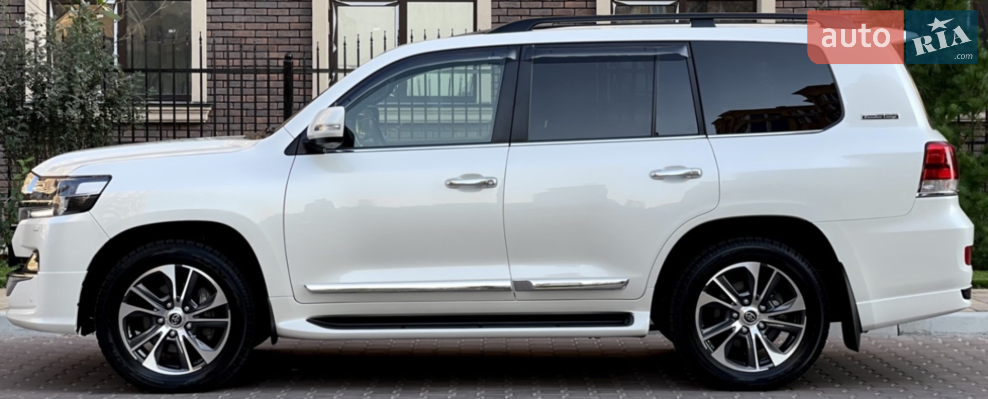 Toyota Land Cruiser, 2020