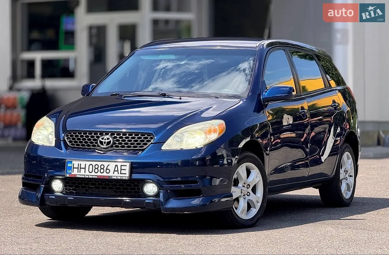 Toyota Matrix, 2004