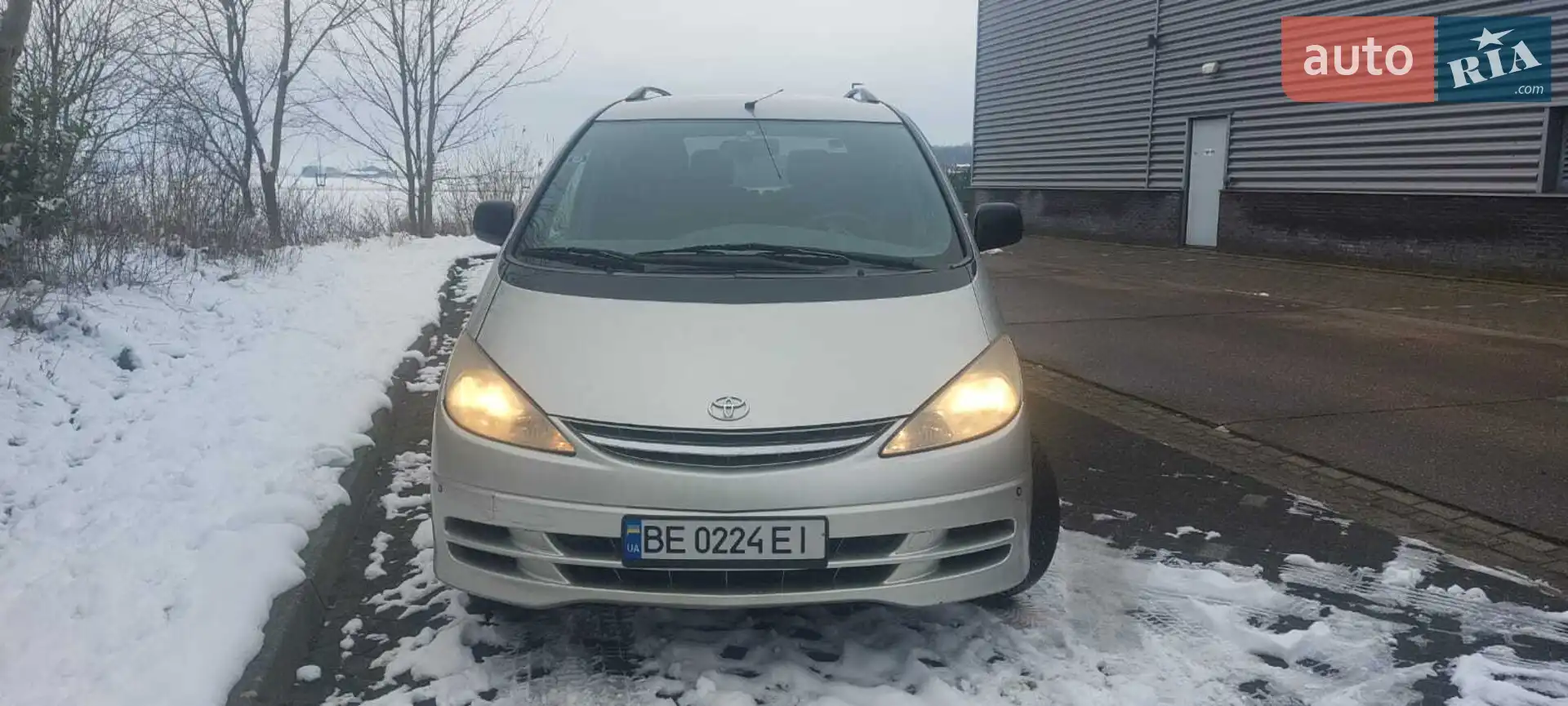 Toyota Previa, 2002