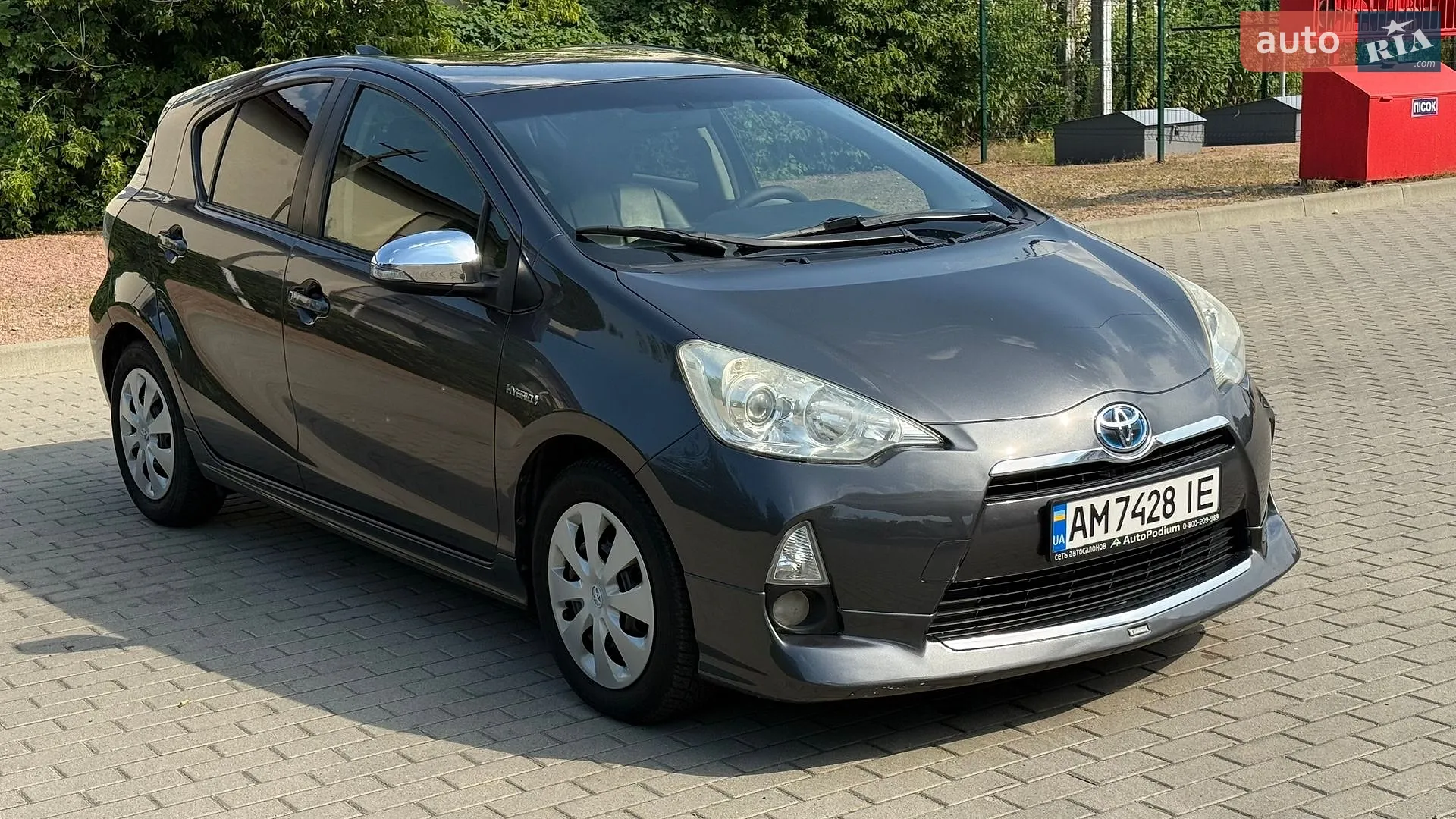 Toyota Prius C, 2012