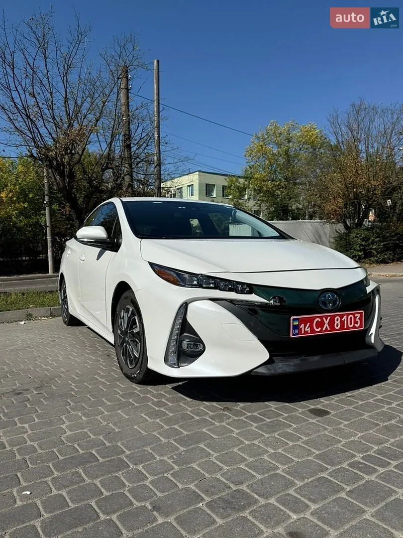 Toyota Prius Prime, 2017