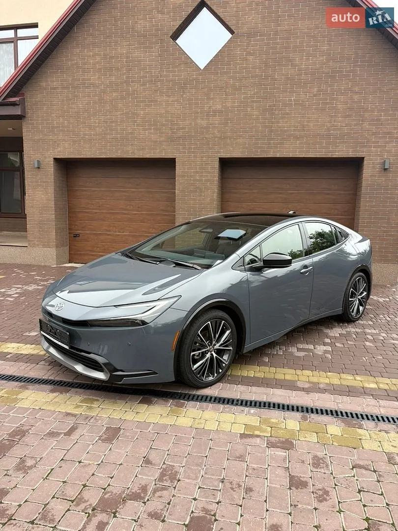 Toyota Prius, 2023