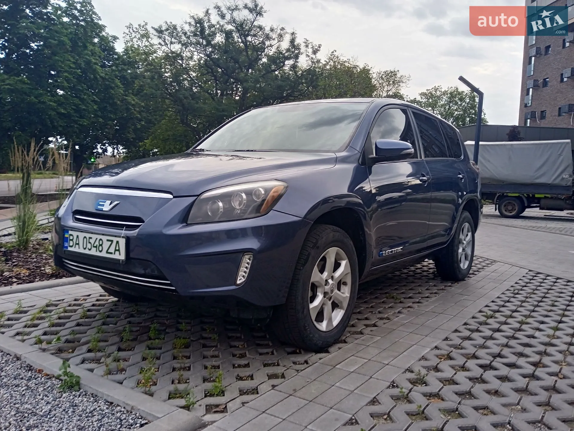 Toyota RAV4 EV, 2013