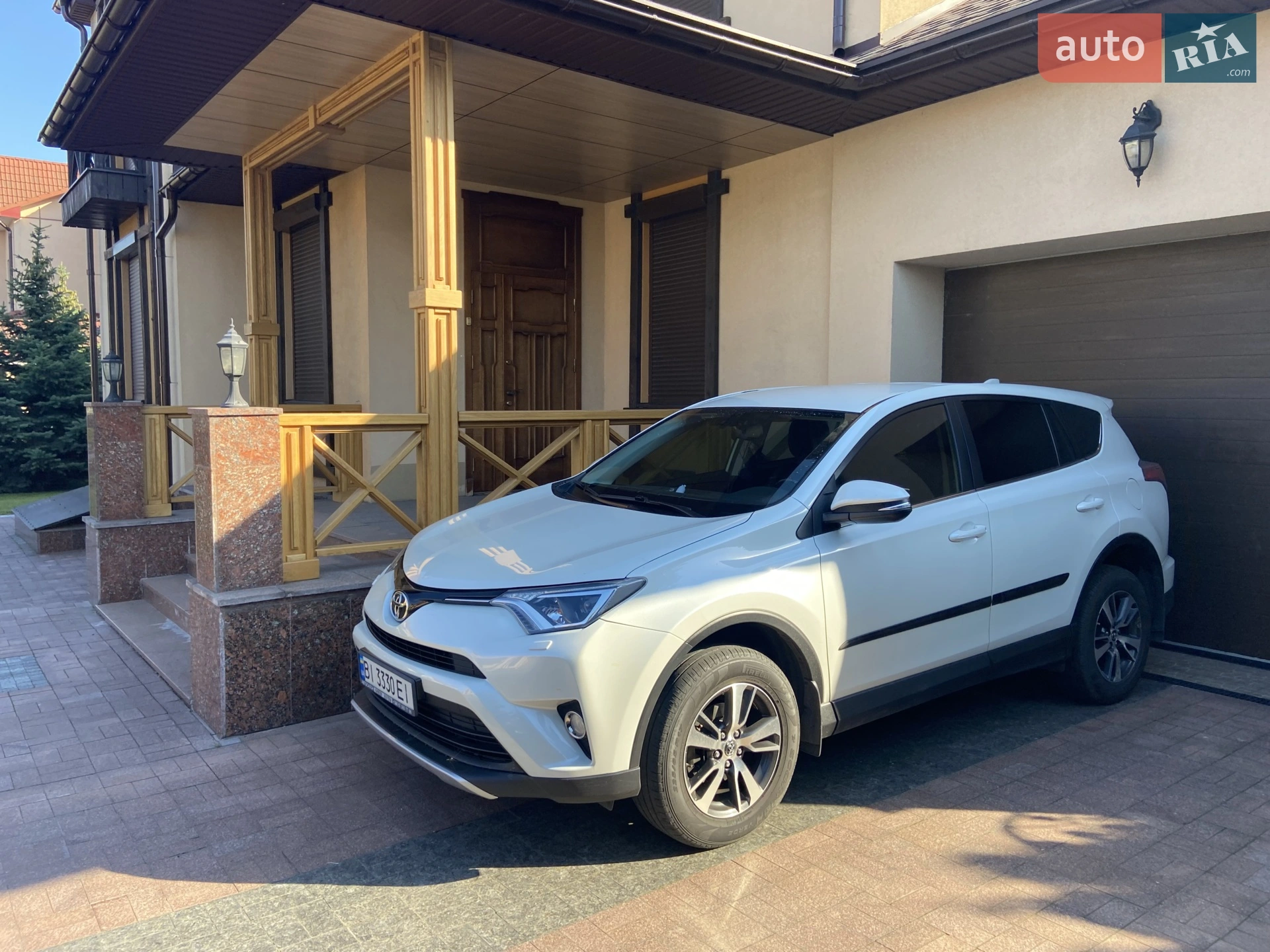 Toyota RAV4, 2015