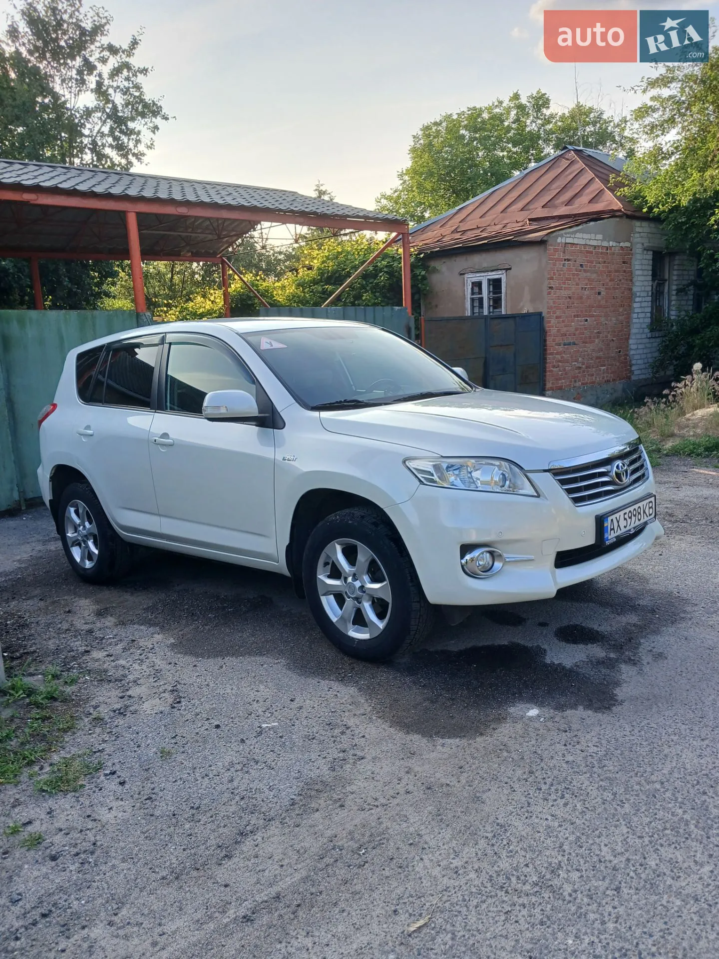 Toyota RAV4, 2010