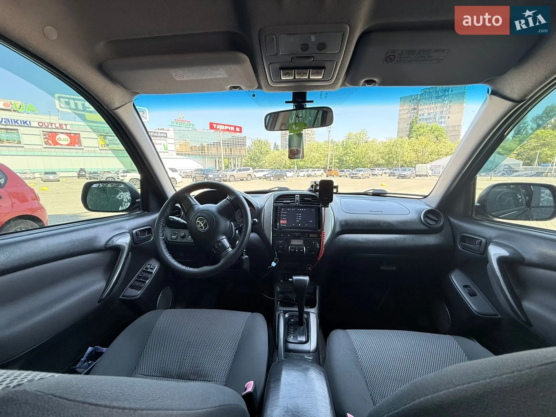 Toyota RAV4, 2005