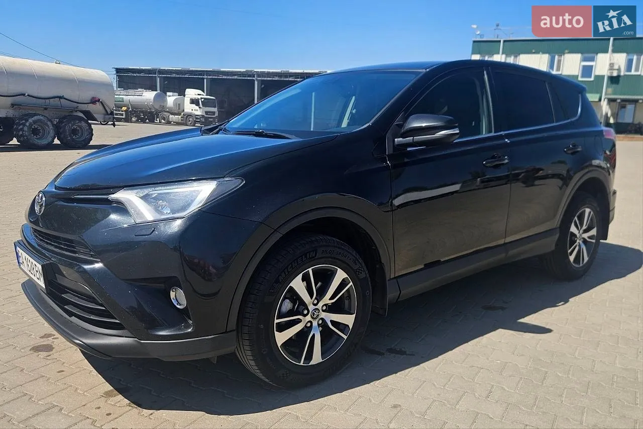 Toyota RAV4, 2017
