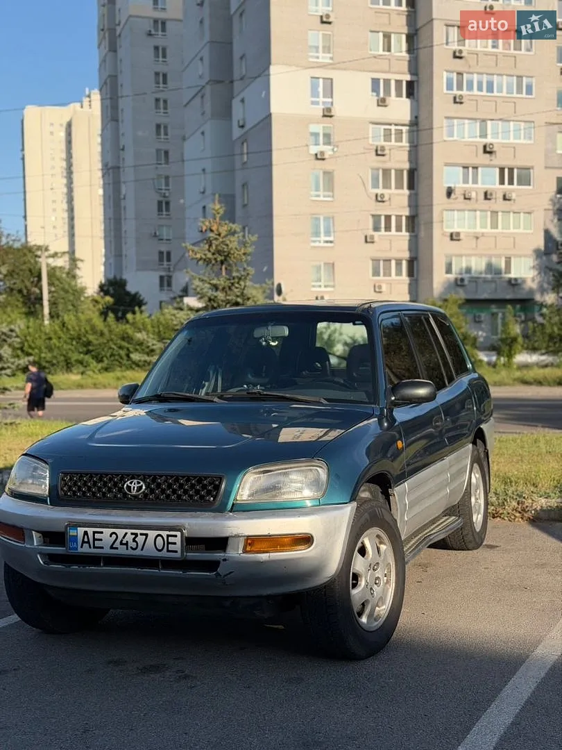 Toyota RAV4, 1995