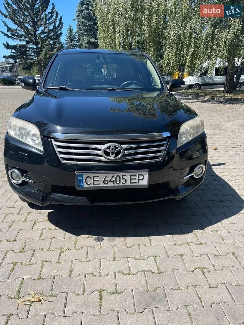 Toyota RAV4, 2010