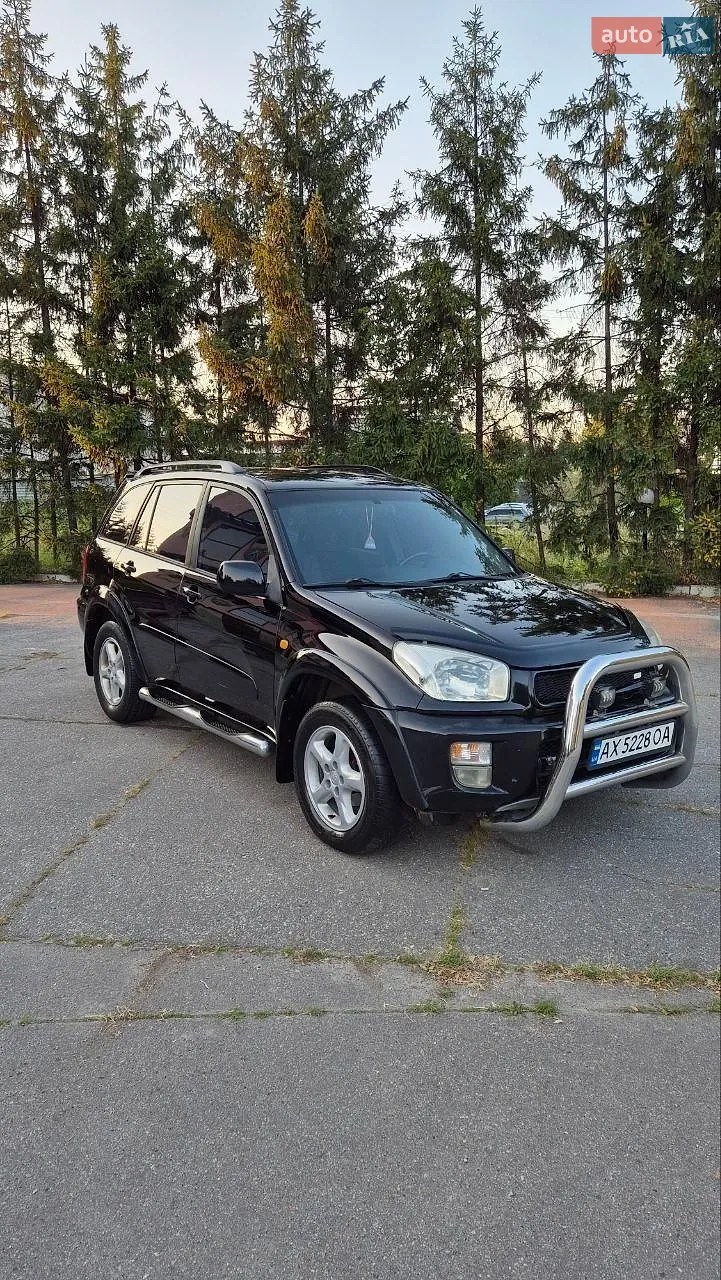 Toyota RAV4, 2002