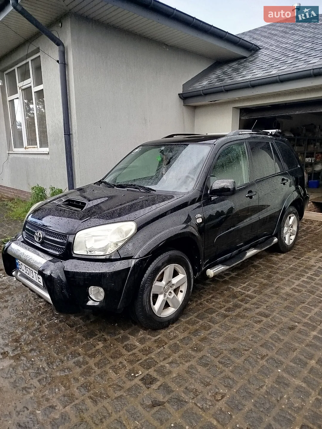 Toyota RAV4, 2004