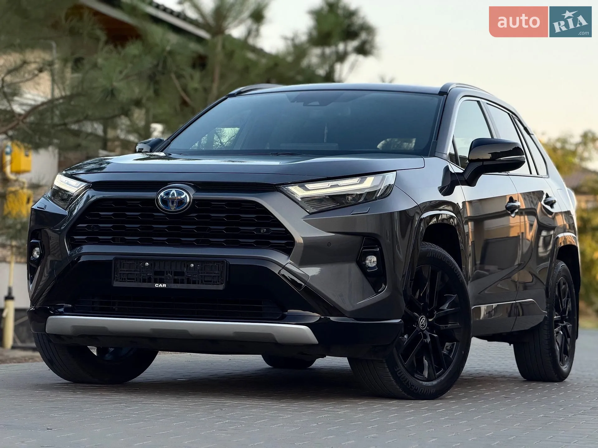 Toyota RAV4, 2023