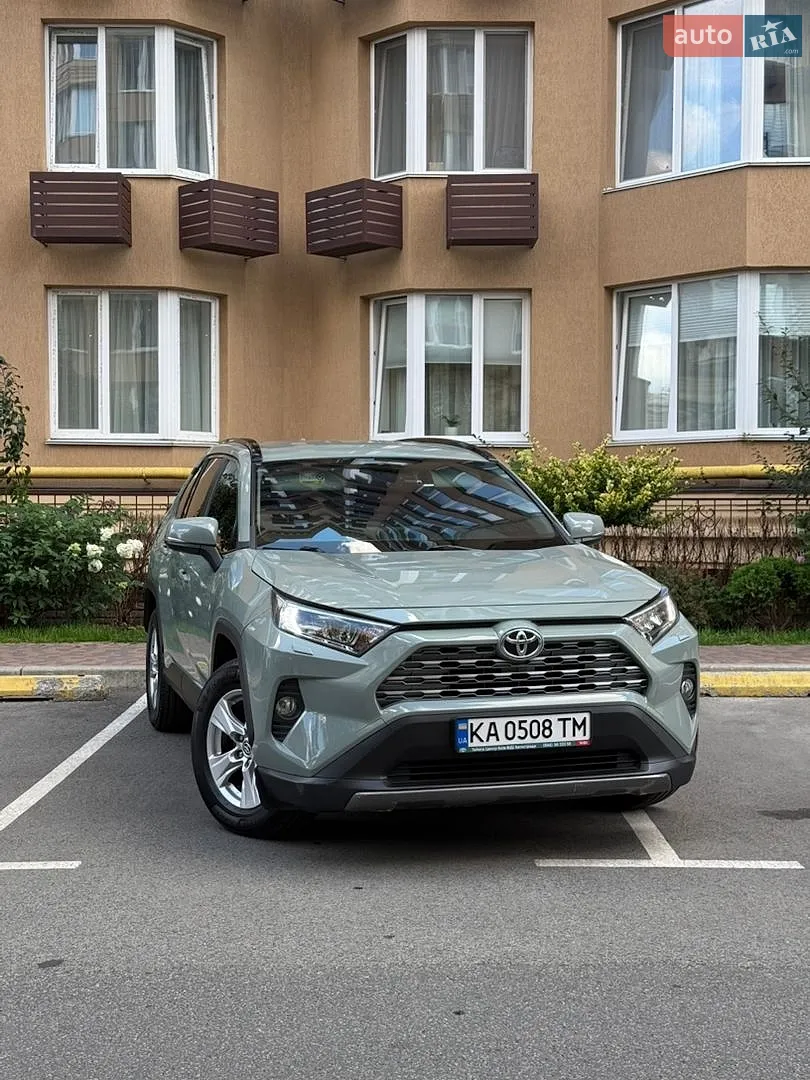 Toyota RAV4, 2019