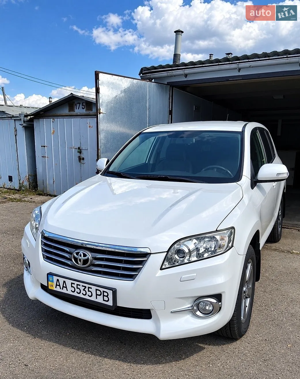 Toyota RAV4, 2012