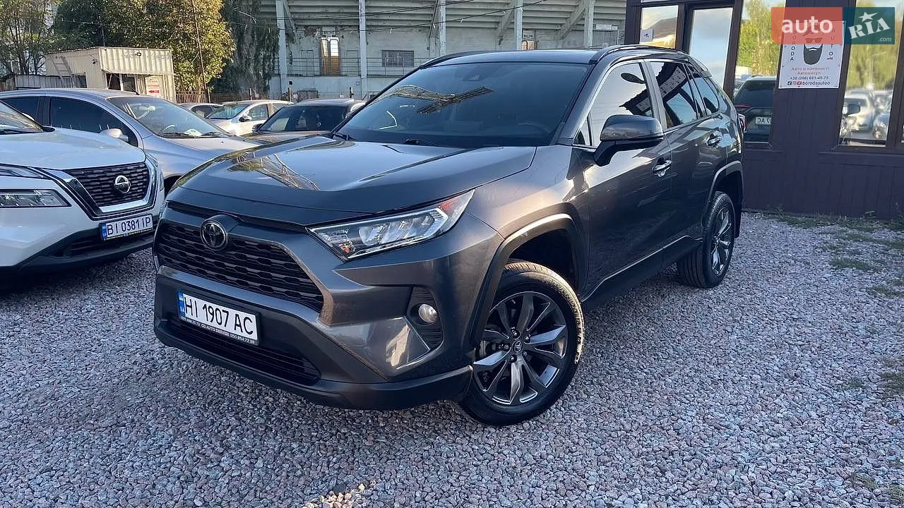 Toyota RAV4 2019 — 1