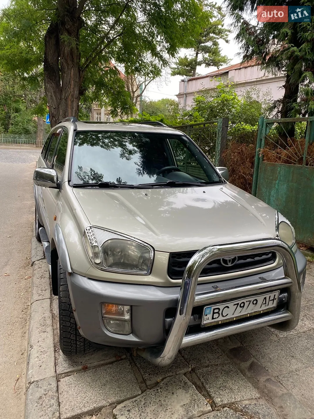 Toyota RAV4 2002 — 1