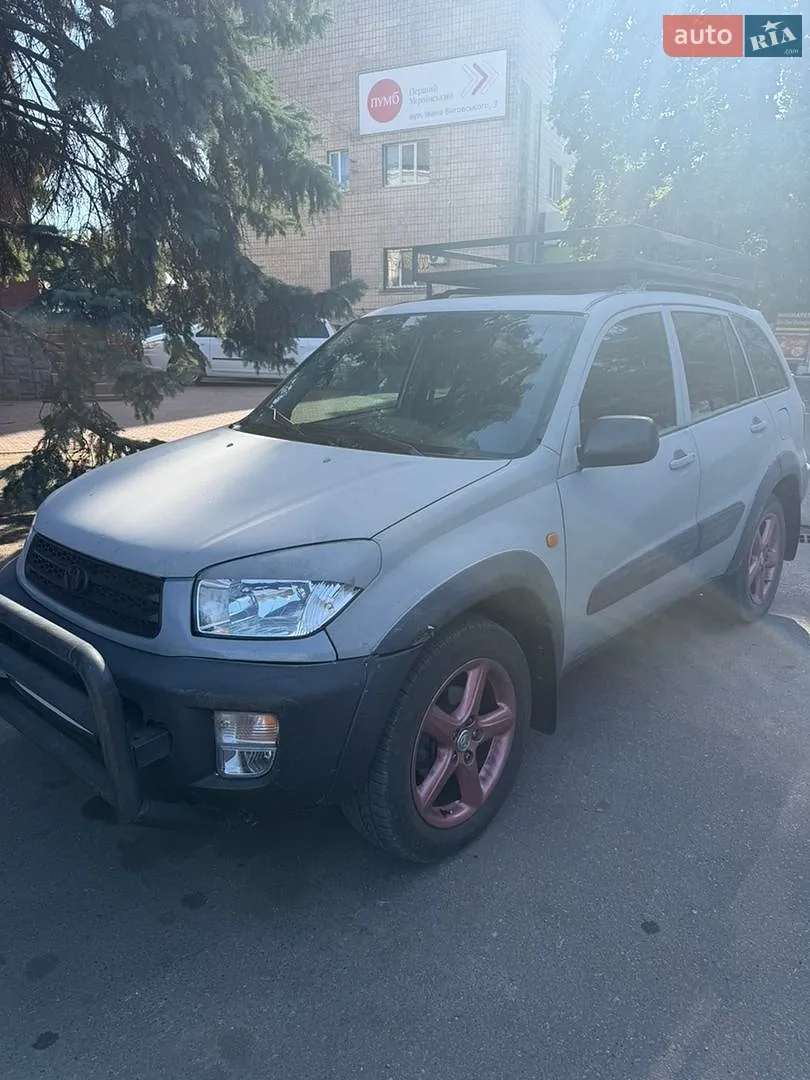 Toyota RAV4, 2002