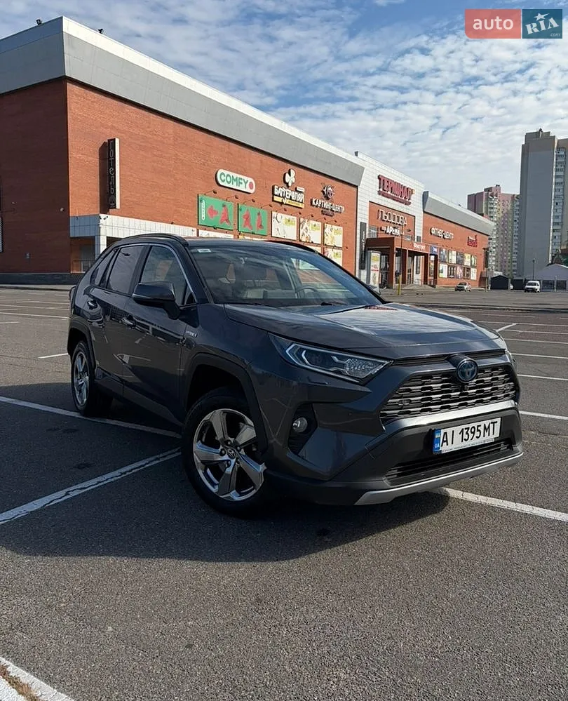 Toyota RAV4, 2021