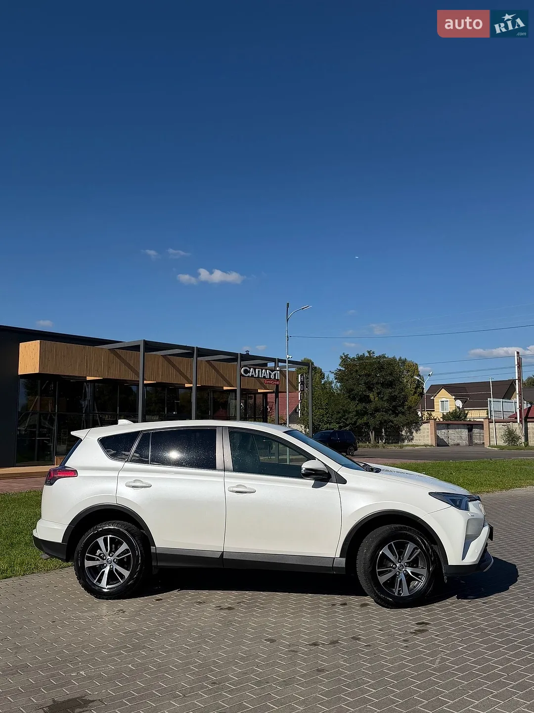 Toyota RAV4, 2016