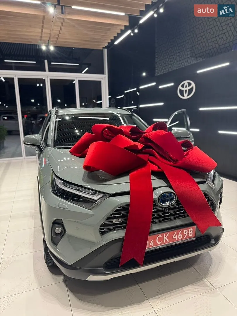 Toyota RAV4, 2025