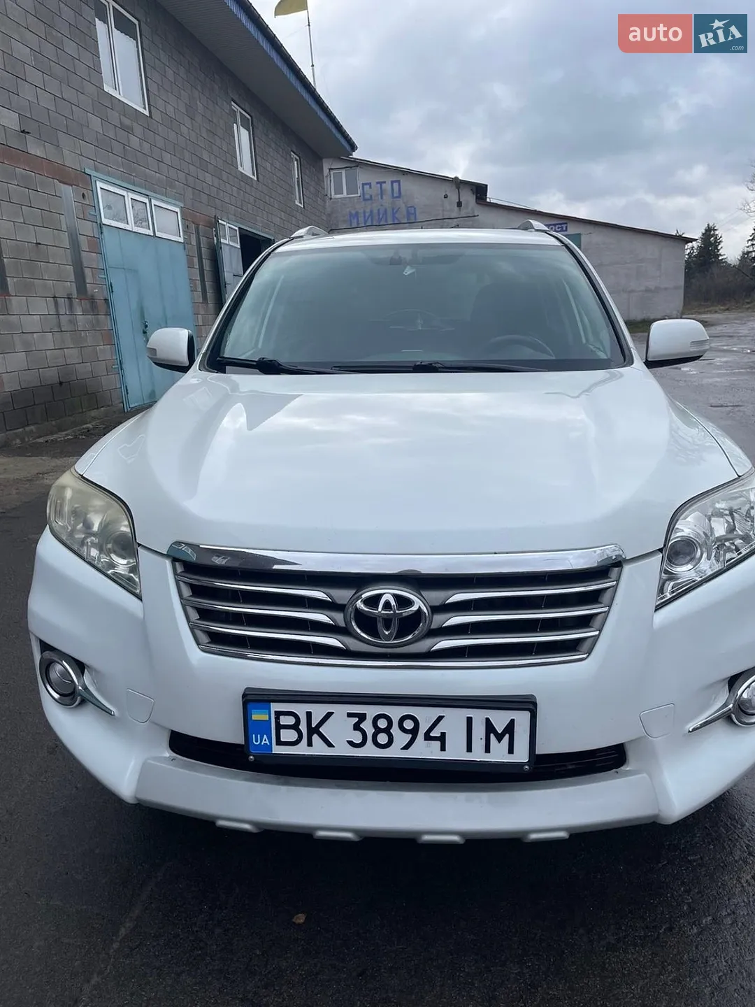 Toyota RAV4, 2011