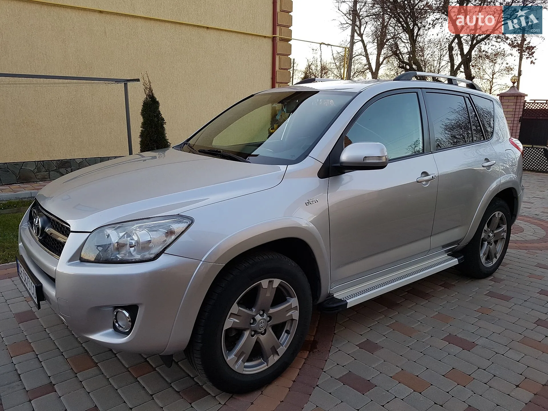 Toyota RAV4, 2009