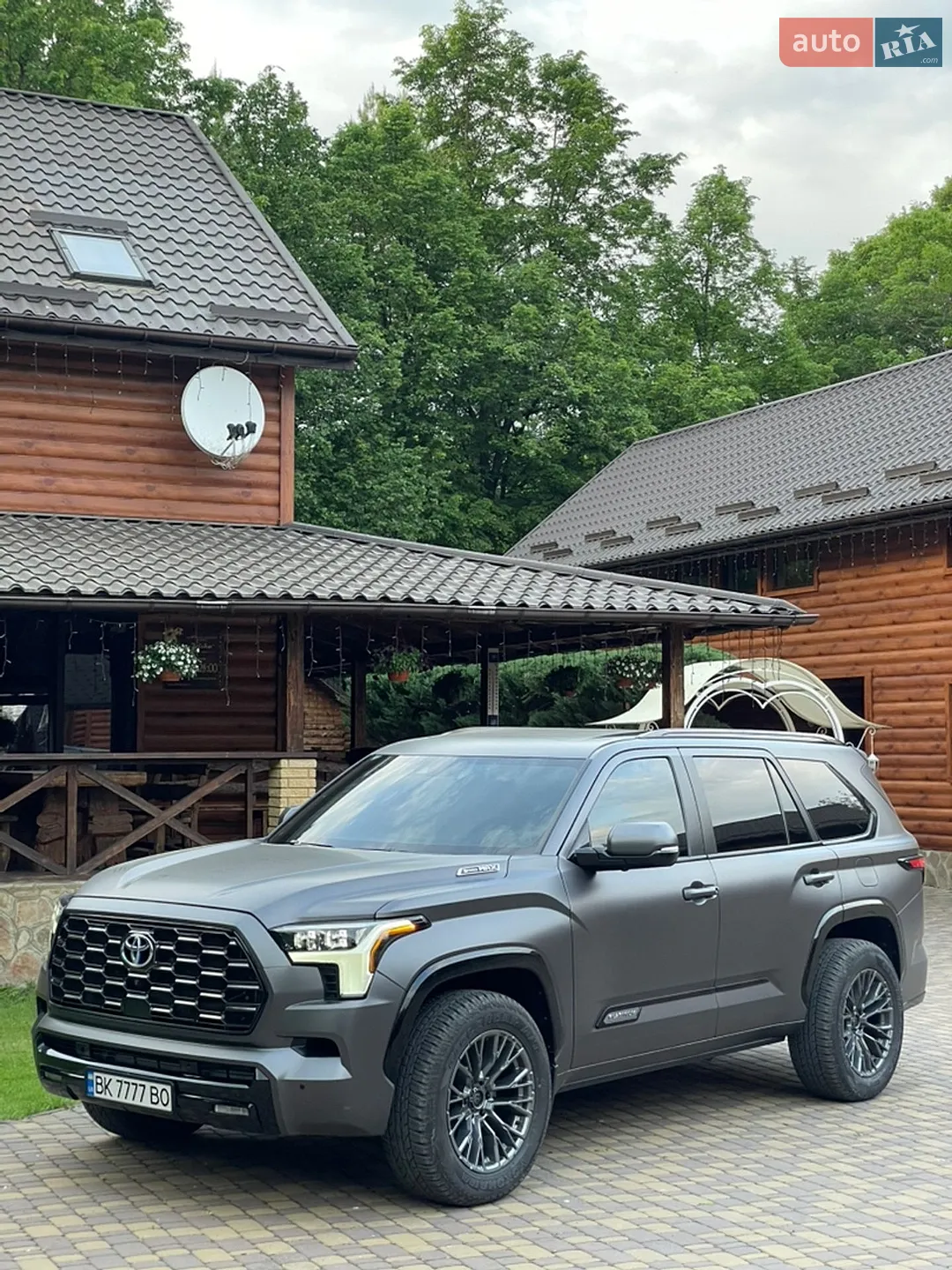 Toyota Sequoia, 2022