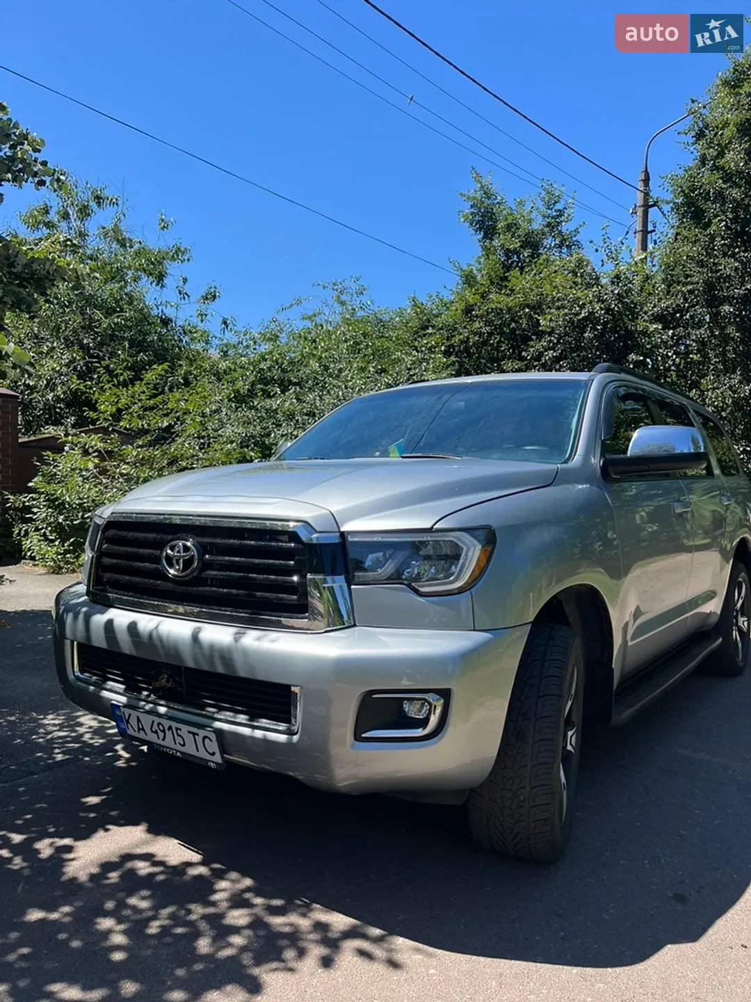 Toyota Sequoia, 2016