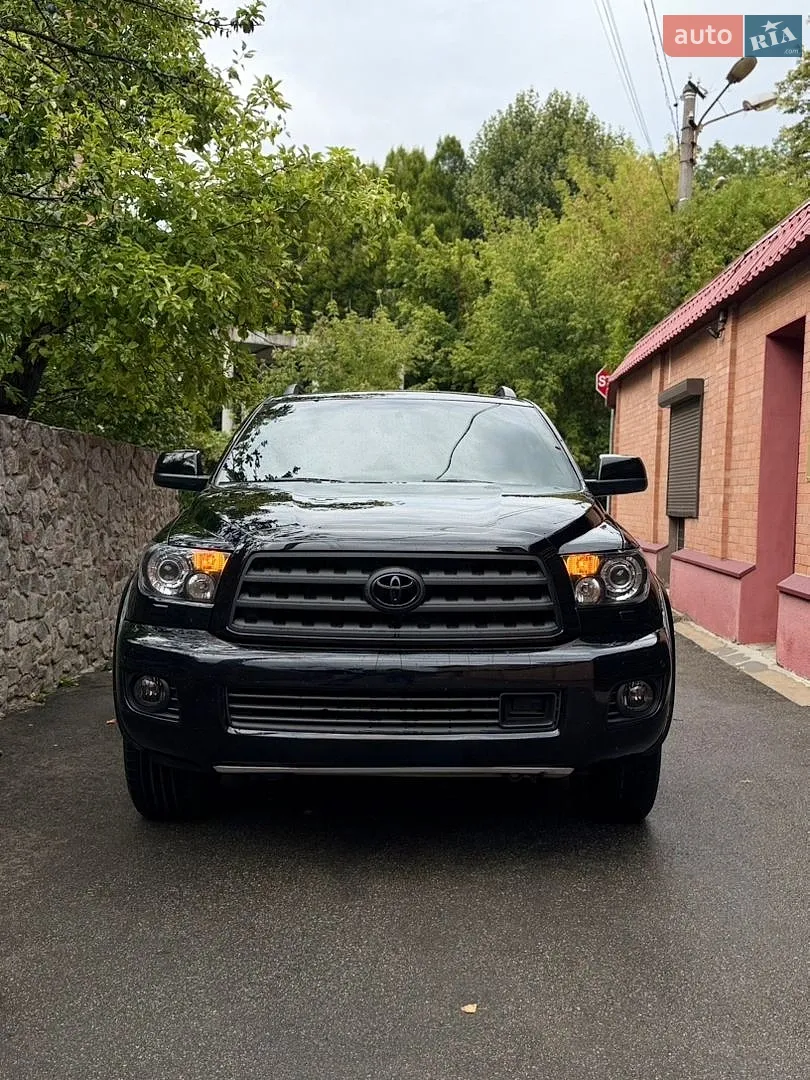 Toyota Sequoia, 2008