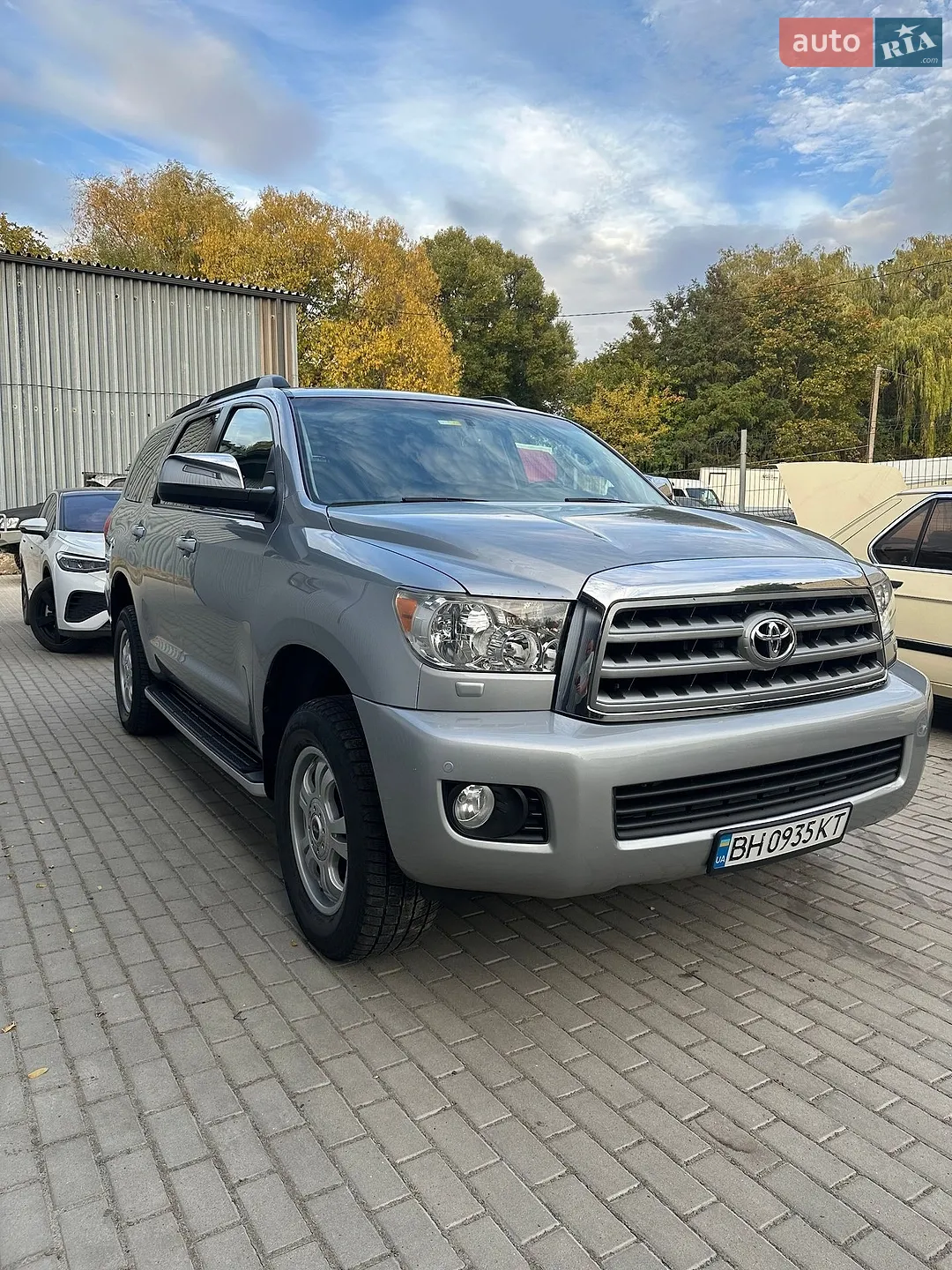 Toyota Sequoia, 2016