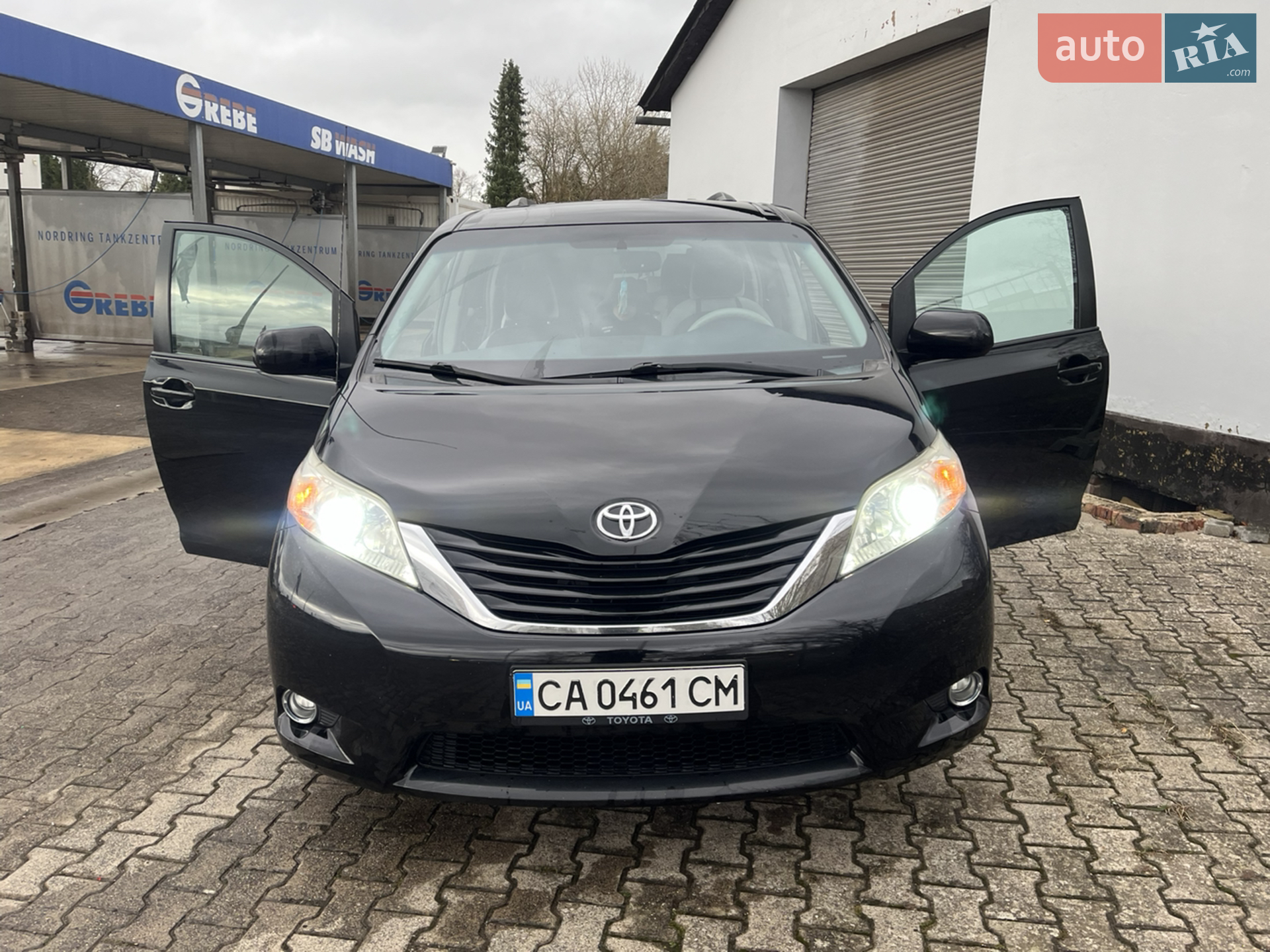 Toyota Sienna, 2013