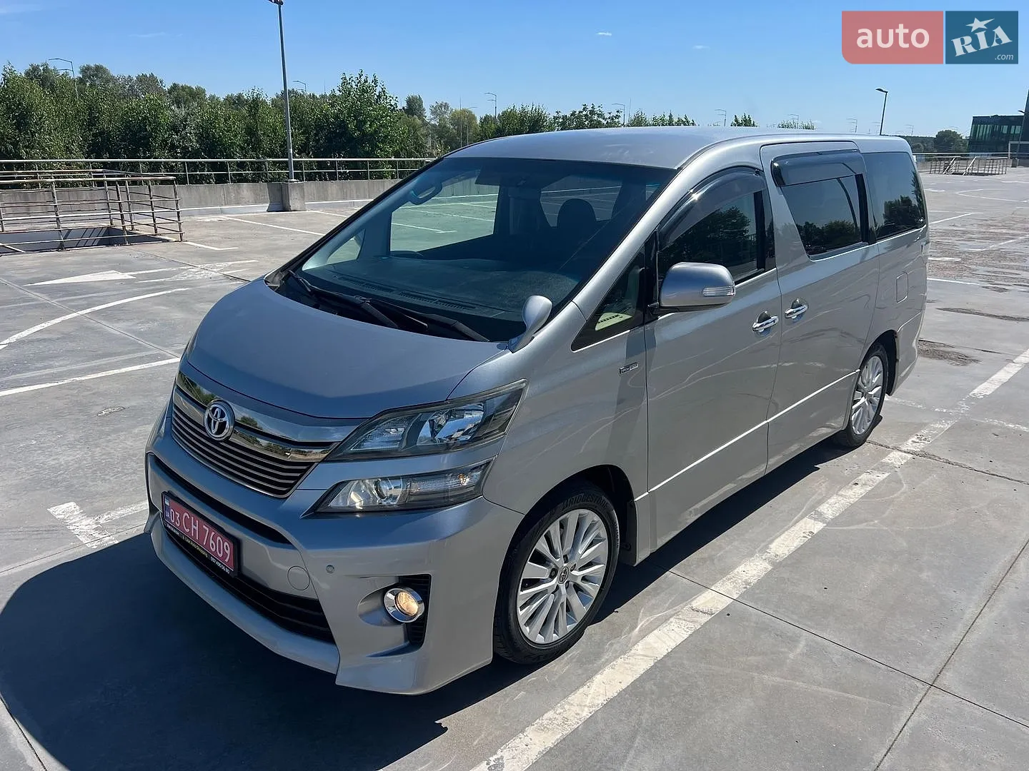 Toyota Vellfire, 2014
