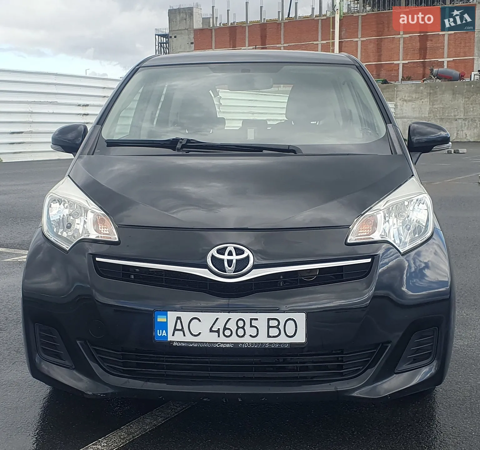 Toyota Verso-S, 2012