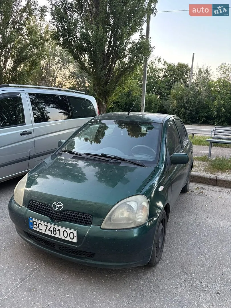 Toyota Yaris, 2001