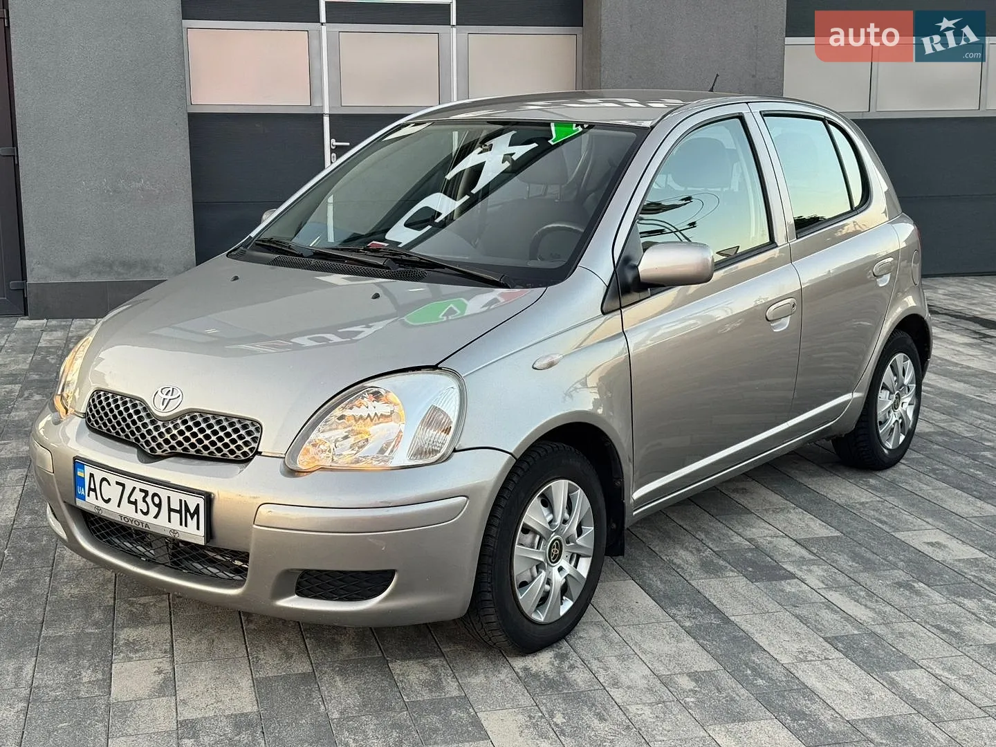Toyota Yaris, 2004