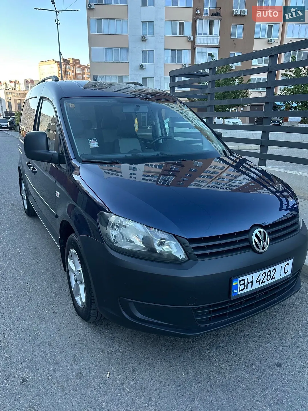 Volkswagen Caddy, 2011