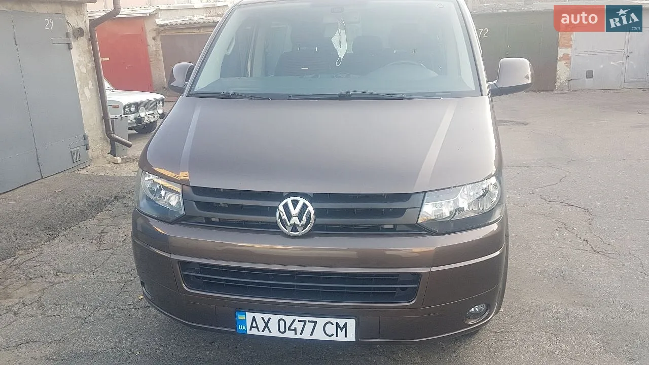 Volkswagen Caravelle, 2013