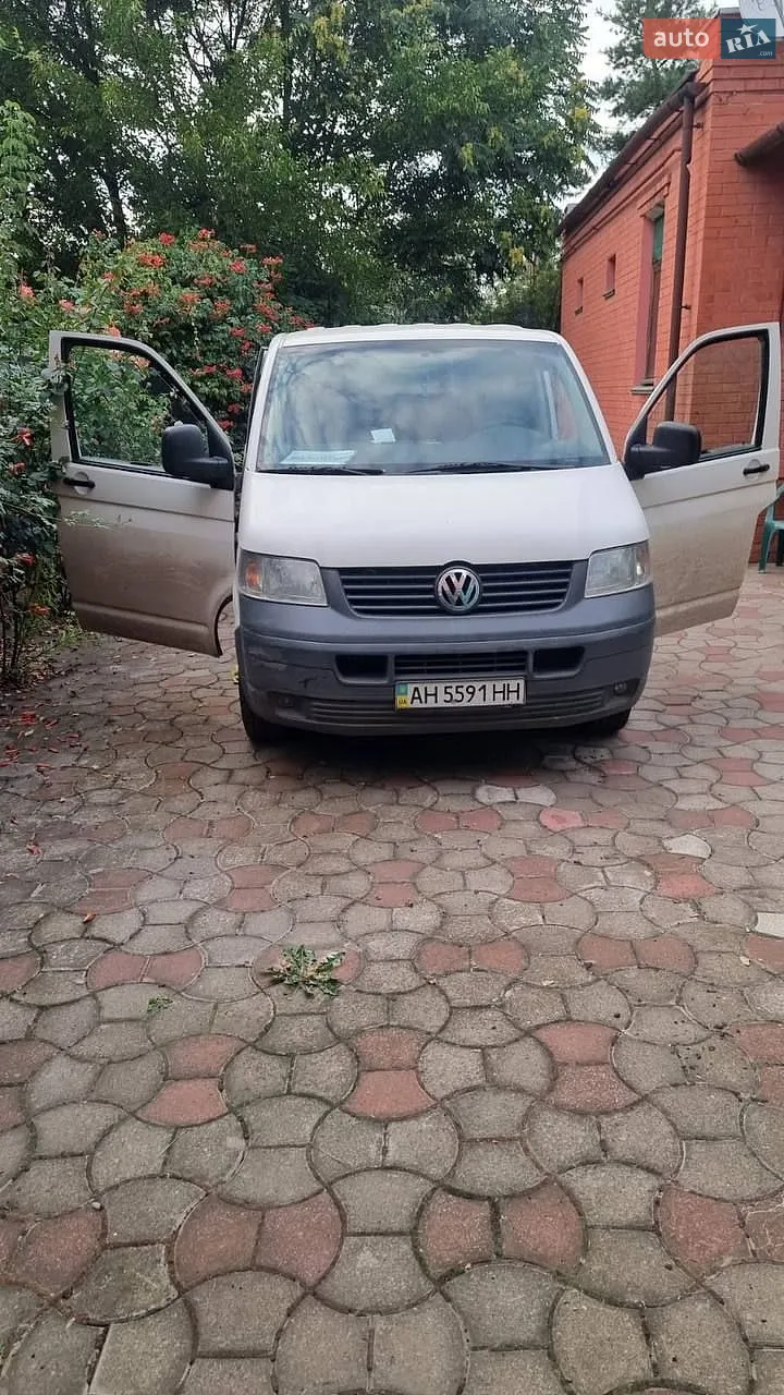 Volkswagen Caravelle, 2005