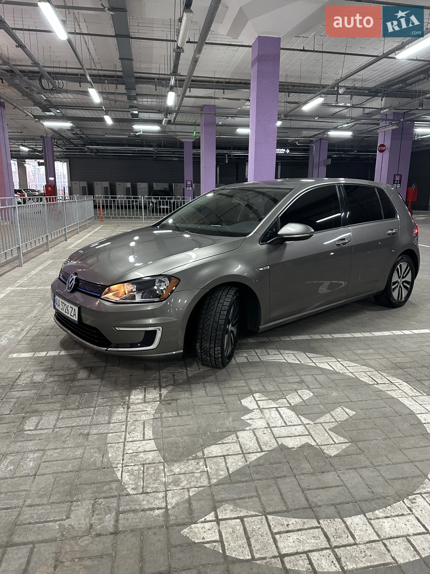 Volkswagen e-Golf, 2016