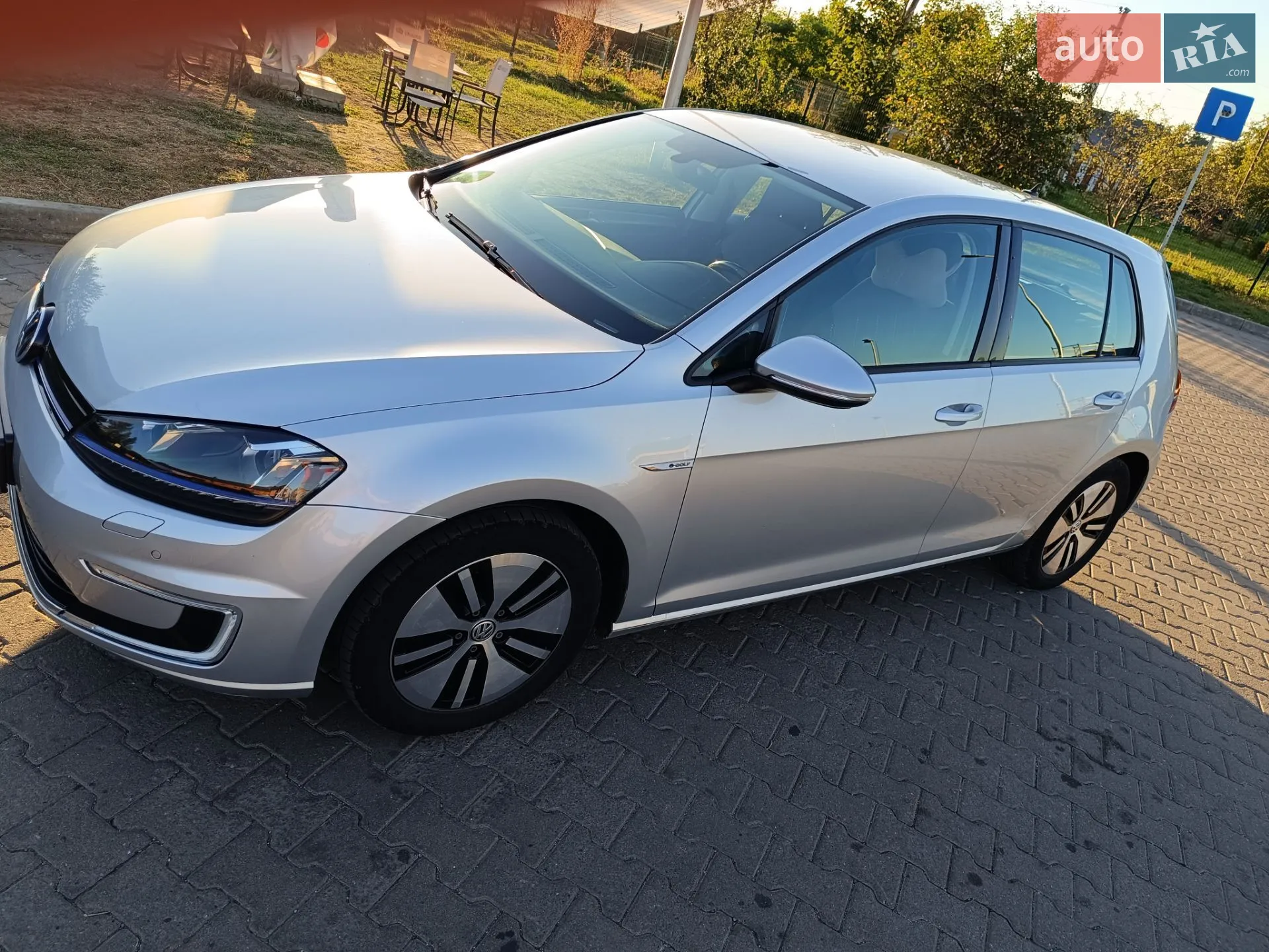 Volkswagen e-Golf, 2016