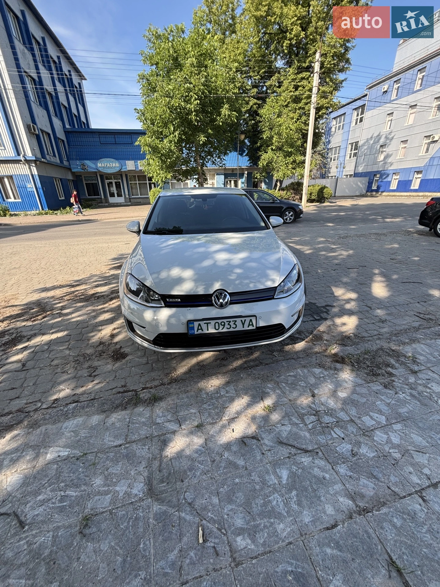 Volkswagen e-Golf, 2015